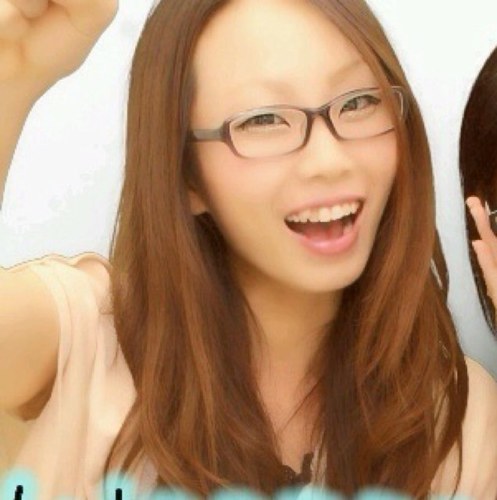 I love ayu,AAA,JeremyRenner,justinbieber ,1D and my dogs♡ I want to get along very well with many people,so please follow me...