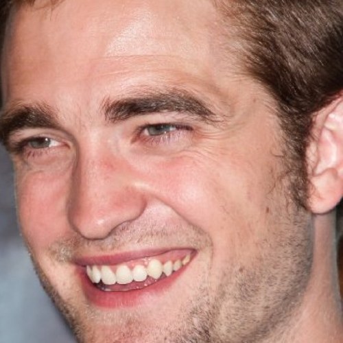 Hi there my name is caitlin i am a major FAN  of robert pattinson!3