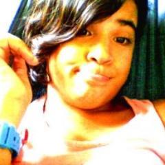 quem disse que usar boné , vai mim tornar menos mulher ? . (♪)'