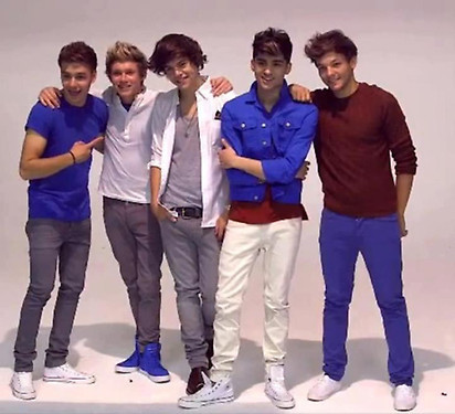 Tuiteando como dos Directioners ♡