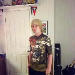 I  Wrestle and I run Cross Country!!XD