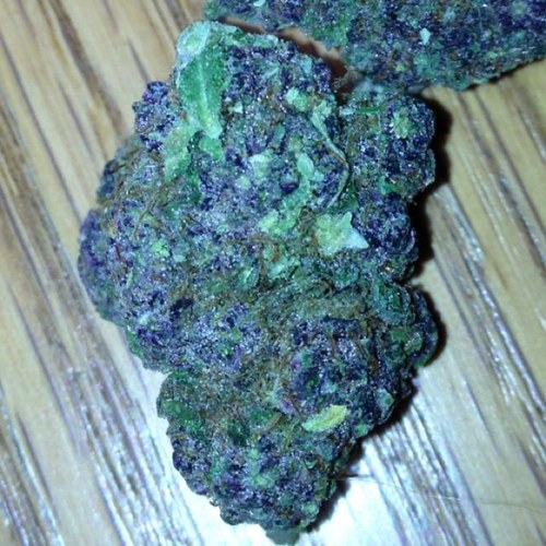 Follow this if you like to get high -.- blaze up 420 747 bong joint bowl love
