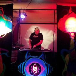 DJSynthesis's profile picture. 