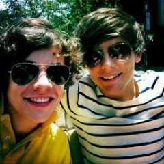 HEY EVERYONE!!!!! I am the BIgGGEsT FaN of ONE DIRECTION EVERR .....IF YOU FOLOOW ME I WILL FOLLOW YOU BACKK....X!!!!!!)@@@@%%%&&&!!!~~~~
