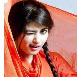 Vaili kurhi . Bio parhni hy ? Matric me ni parhi kiya?