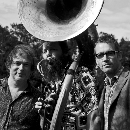 De Jongens Driest Brass Quintet, met Matt Darriau (Klezmatics), Joop vd Linden, Janfie v Strien (beide A'dam Klezmer band), Michael Vatcher en Arno Bakker