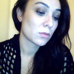 hulyasamur's profile picture. delirme noktasına bir adım kaldı.....belkide geçtim farkında değilim..whatever......