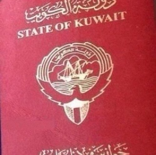 لاتدع احد يلون حياتك فربما لايملك لديه سوى قلم اسود