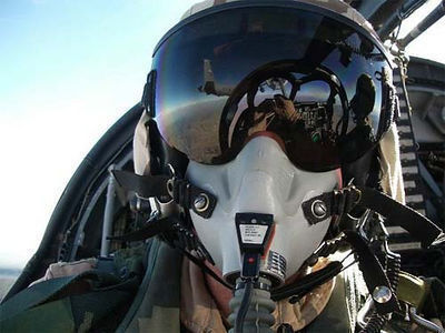 Ingeniero en Sistemas, Inspector Aeronáutico, Técnico de Minería Digital, Desarrollador de Software.