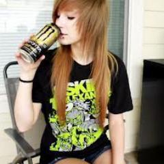 yesshhh i am a girl but not a desperate girl so i don't want lots of followers who are randomz guys -_-