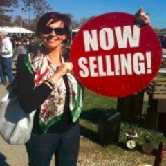 A Minnesota farm gal out in the world just tryin' to make a difference and have fun along the way.