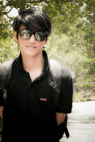 rianmbenk's profile picture. 