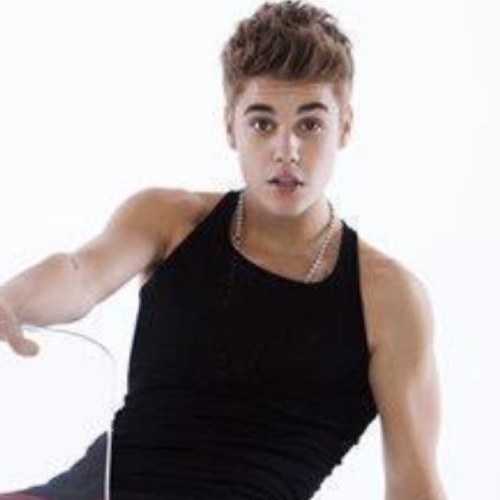 BELIEBER!❤
5.4.13 *-*