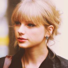 Precisa de Bio? Na boa, o meu amor por ela é maior que 160 caracters! Resumindo: INFINITO. Te amo @taylorswift13
