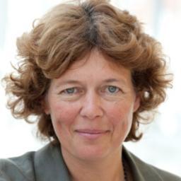 Wethouder sociaal domein Almere, bestuurslid WI CDA,(voormalig wnm) burgemeester Stadskanaal/vv RvT Huisartsenposten Amsterdam/ Flevoziekenhuis/5 kids