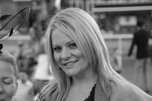IT Service Manager and lover of walking, reading, sports, films, pubs, baking, swimming, carriage driving, travel, quaint towns and gin