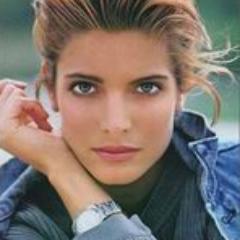 Mais conhecida como aquela biscate que todo mundo odeia// BFF @VerdadeiraSmith // voltei com o @VerdadeiroAxl ,morram bitches