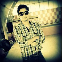 LakshitGautam's profile picture. Aspiring Poet.... Aspiring Writer...... Aspiring Blogger.... but currently Stucked with Engineering 😕