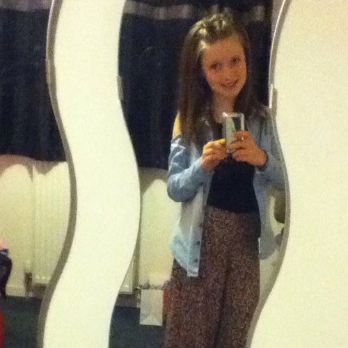 frankie cocozza follows me, hes called me ' hes gave me a rt and he has sent me two letters'