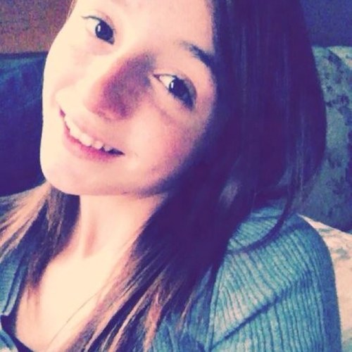 Hola, i'm Emily. (: ℱℴℓℓℴω me & i'll ℱℴℓℓℴω back! :) ☯