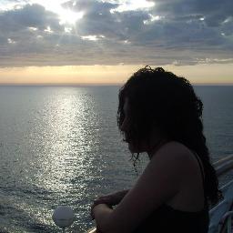 Dime de que me sirve soñar si para cumplirlo se me acaba el tiempo...CARPE NOCTEM!!