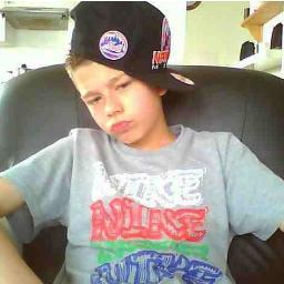 Follow Me And I'll Follow U Back And If U Dont Like Me Dont Judge Me YOLO