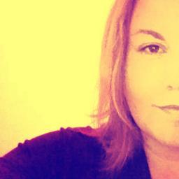 Passionate Entrepreneur @BureauBranding. Writer and Consultant. Branding & Innovation believer. 
Love music, coke & books. Brazilian and Happy. :)))