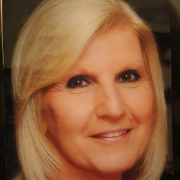 LyndaLyndaevans's profile picture. 