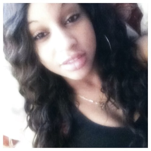 OnlyMe_DoinMe's profile picture. Just follow me now&ask questions later, i follow back follow me on instagram @_weboutthat_ & kik me @ Cielo23❤