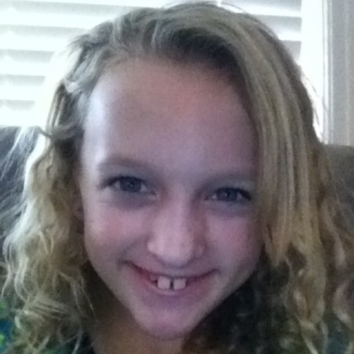 Hello People of Earth!!:) I love dance and soccer and other things... LIKE ONE DIRECTION!!!!!3