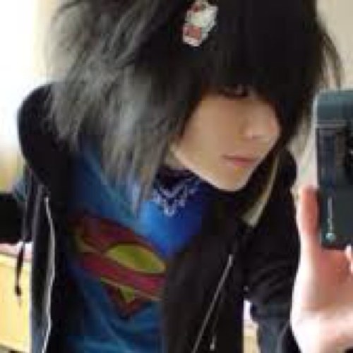 I shall tweet about life. You're welcome. My name is Dani. You can call me Dan or Dani:)
