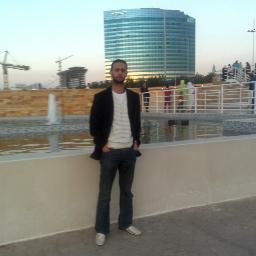 Rafik32000's profile picture. Face à la catastrophe, on a besoin de culture.