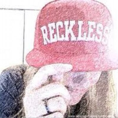 Profile Picture of Jessie Cox (@jessiecox34) on Twitter