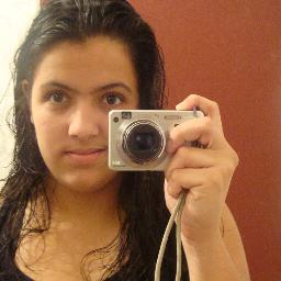 Chata,Legal,Engraçada,Séria,Amiga Fiel,Risonha,Carente,Lovatic Eterna,14 aninhos,Libriana,Corinthians na veia.Louca por @ddlovato segue ai,sigo de volta 3bj.