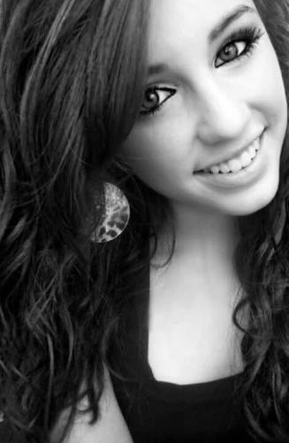 KimHays96's profile picture. 16 jaar / Retweetbaar.