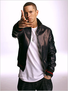 Im Liam Bourgeau! i fucking love Eminem!!