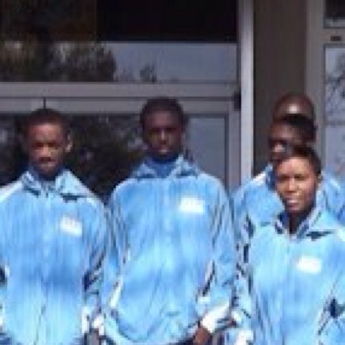 #HVT#4 Follow4Follow #TeamNike Just chasing a dream to play D1 ftball #TeamFootball