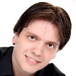Cristão seguindo ao Mestre Jesus.