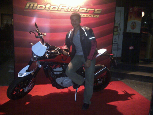 add_war's profile picture. No body's perfect. But i don't thik so