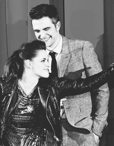 | The day we met, frozen I held my breath. Right from the start, I knew that I'd found a home for my heart. ∞ | Kristen Stewart, Robert Pattinson, and TVD.