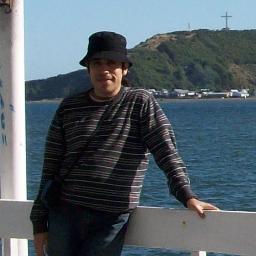 Quant, informático, estadístico y yogui. De la tele sólo veo los Simpsons, Futurama, los Expedientes Secretos X y una que otra película. Soy adicto al café :)