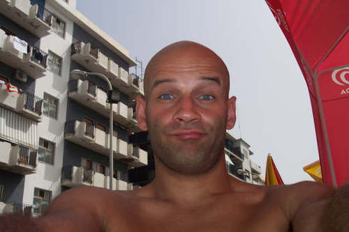 CompletelyDisag's profile picture. tempo....dopo