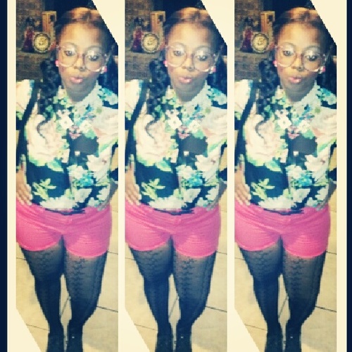 I ask god to remove all my enemies i start losing firends.   @_SpeedyFAMOUS My Corazón
 So Follow him .