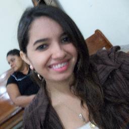 17 anos de idade, estudante, gosto de tudo um pouco, gosto de aproveitar a vida, e.....(só conhecendo)... DEUS acima de tudo