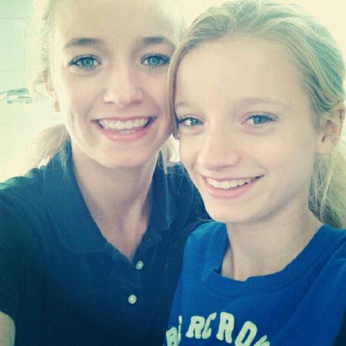 love:G1b,my bbf, anna, C2, jantje, hockey, mijn zussies, alles!
