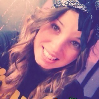 Music is my life, Dancing is my dream. Live it , Love it, be it. ♥
Follow back :)
