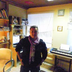 Tiish2's profile picture. 