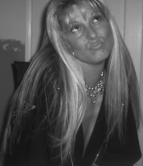 Bailangelz's profile picture. Life is short, Break the rules, Forgive quickly, Kiss slowly, Love truly, Laugh uncontrollably, And never regret anything that made you smile