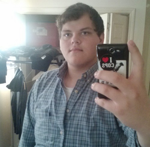 artisticst's profile picture. I skate all day. and I'm the head of artistic skate team and skateboards.