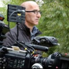 Allias Lou Ma Ho :  Author, Director, Producer, Scriptwriter, Master of Wu Dao. (Auteur, réalisateur, producteur, écrivain, Maître de Wu Dao).
